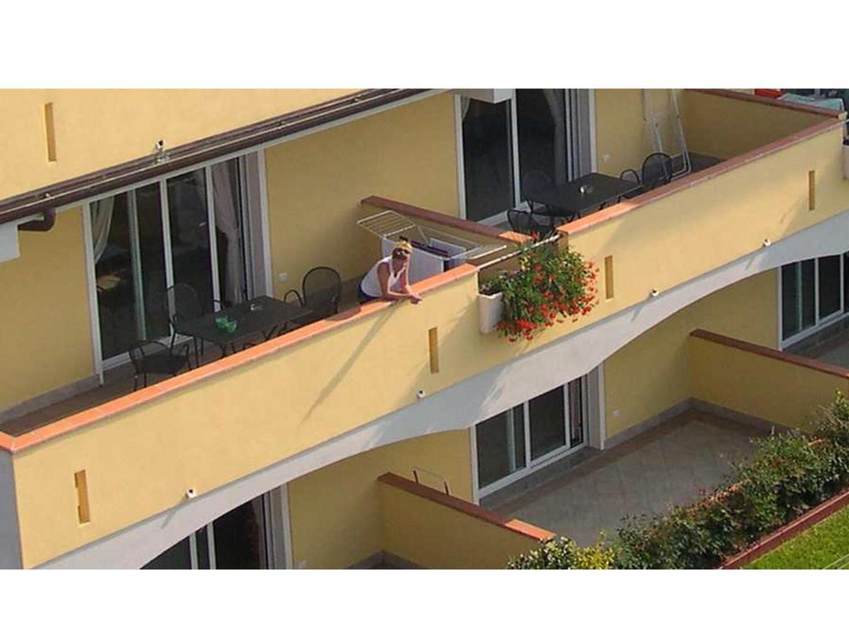 Residence Miralago Rooms & Apartments Manerba del Garda Dış mekan fotoğraf