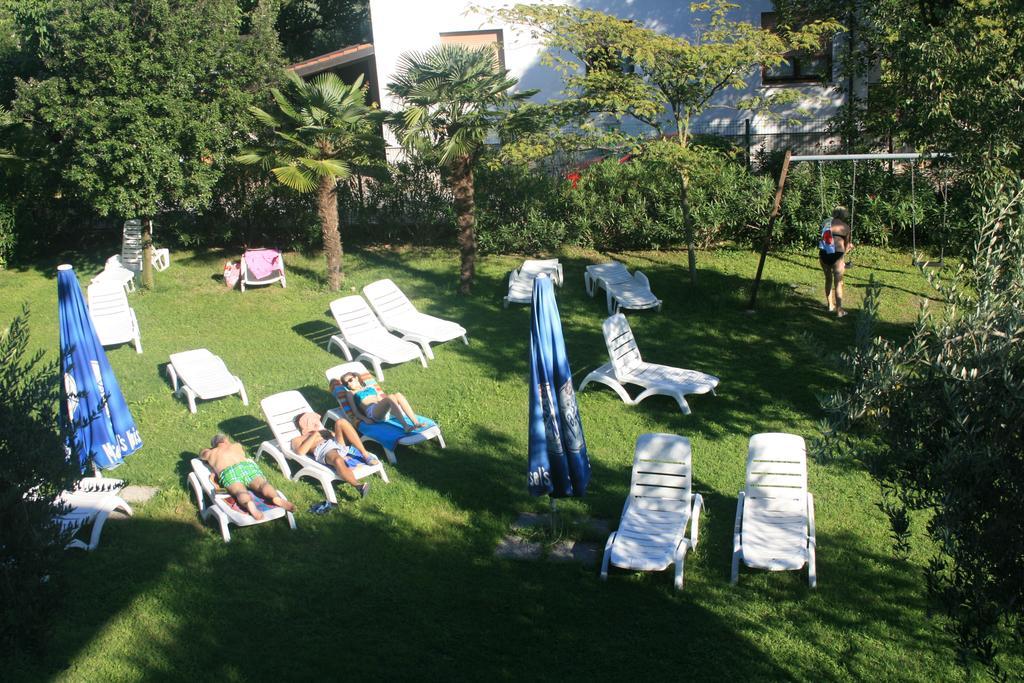 Residence Miralago Rooms & Apartments Manerba del Garda Dış mekan fotoğraf