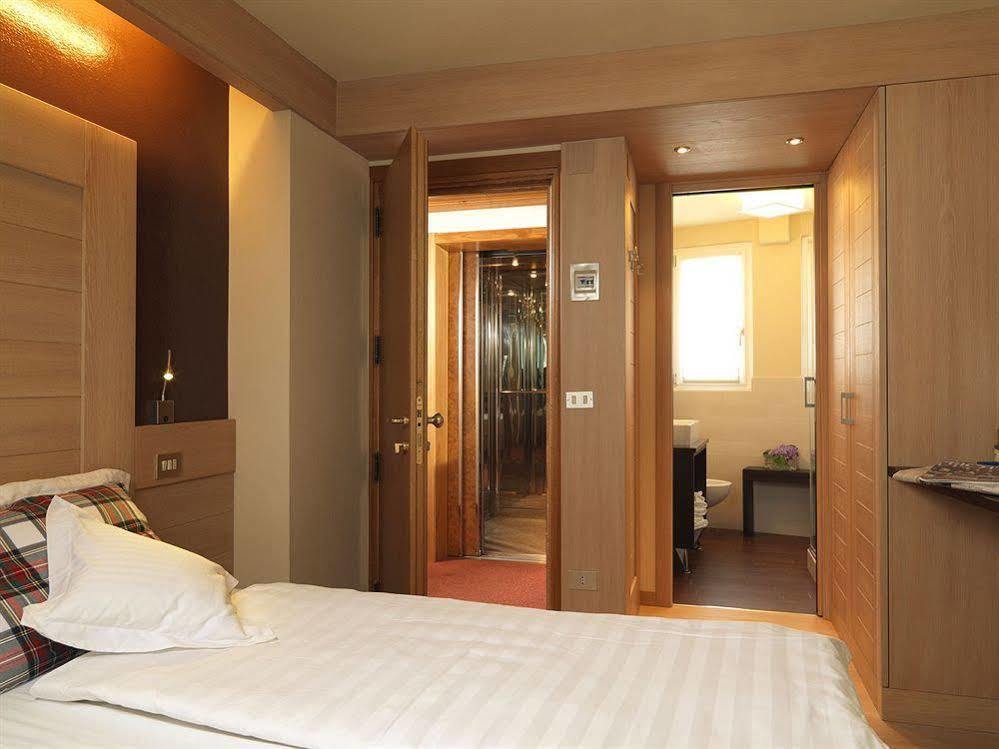 Residence Miralago Rooms & Apartments Manerba del Garda Dış mekan fotoğraf
