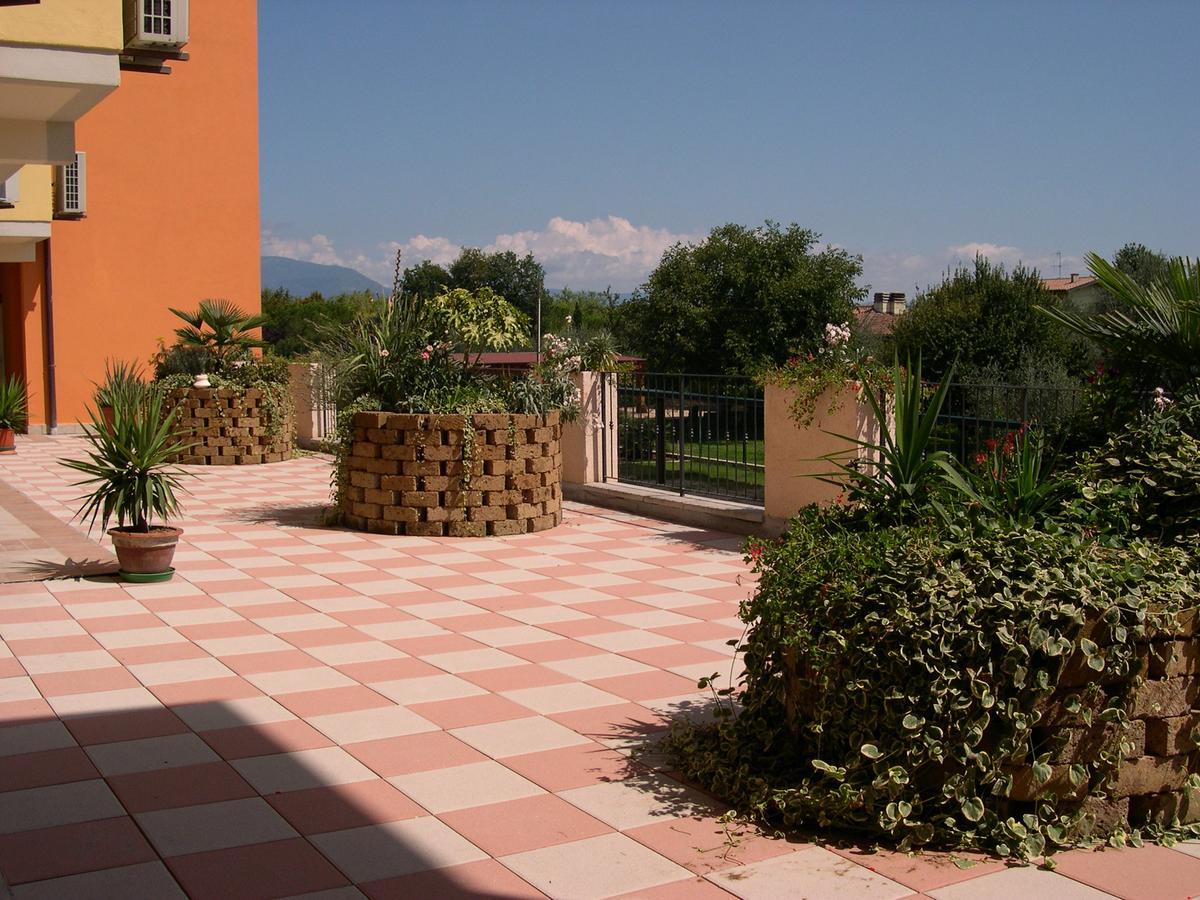 Residence Miralago Rooms & Apartments Manerba del Garda Dış mekan fotoğraf