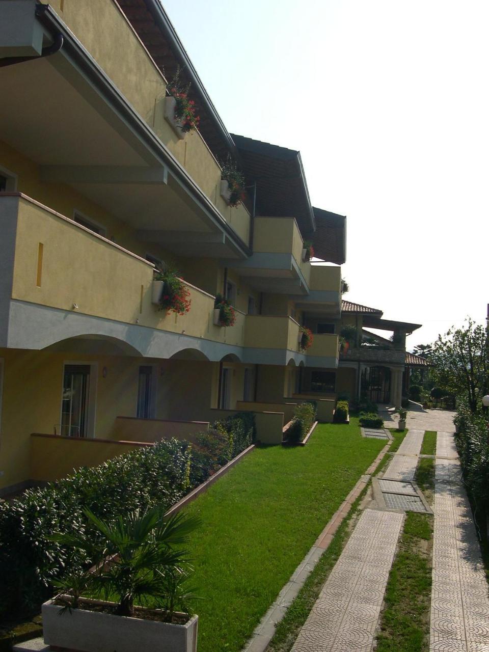 Residence Miralago Rooms & Apartments Manerba del Garda Dış mekan fotoğraf