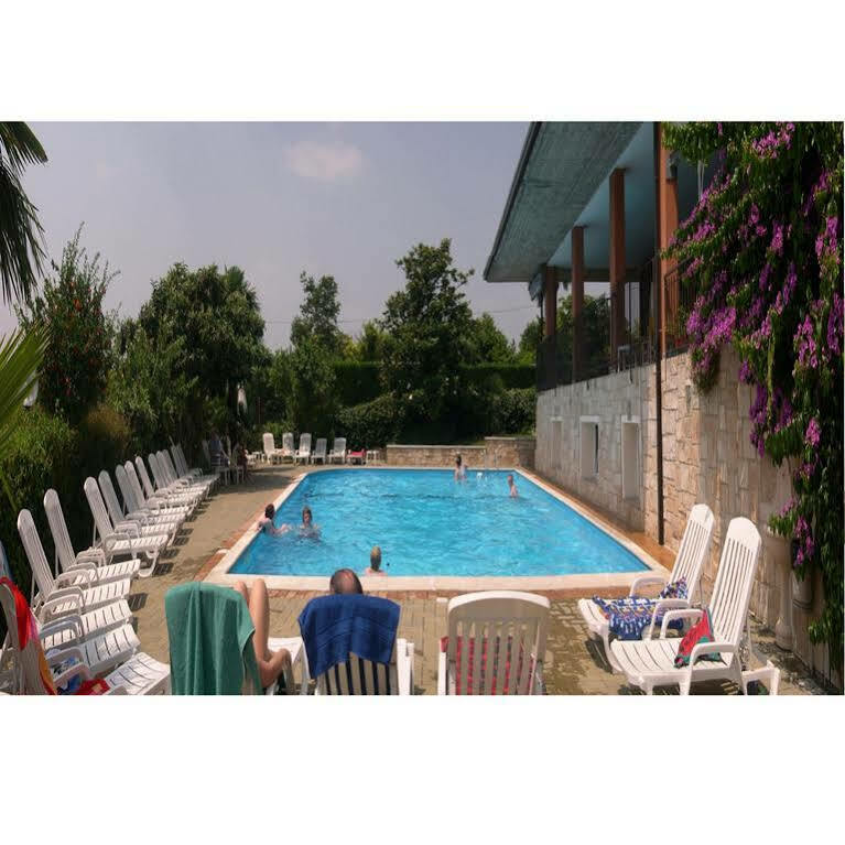 Residence Miralago Rooms & Apartments Manerba del Garda Dış mekan fotoğraf
