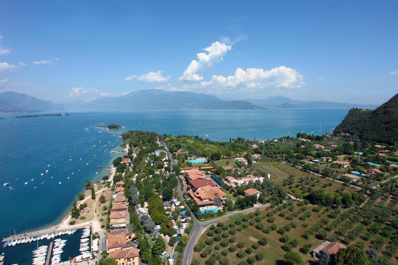 Residence Miralago Rooms & Apartments Manerba del Garda Oda fotoğraf